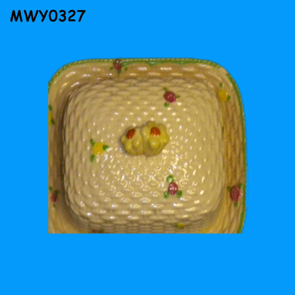 Dish with Lid